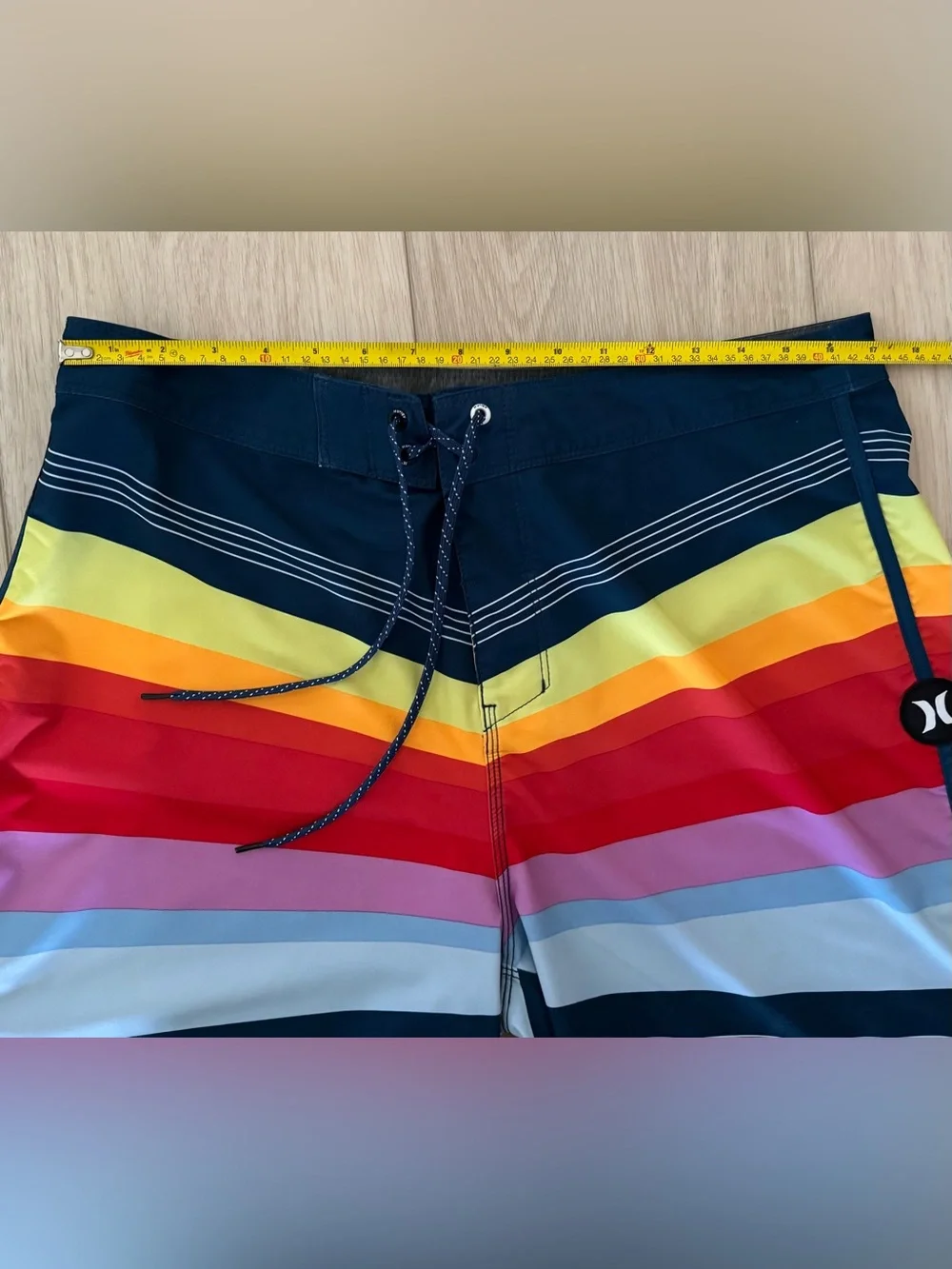 Hurley Phantom size 34 men’s Rainbow board shorts swim trunks beach surf